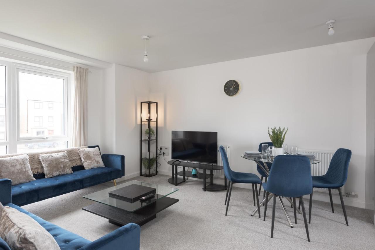 Two Bedroom Apartment - Milton Keynes By Aryas Properties Broughton  Extérieur photo