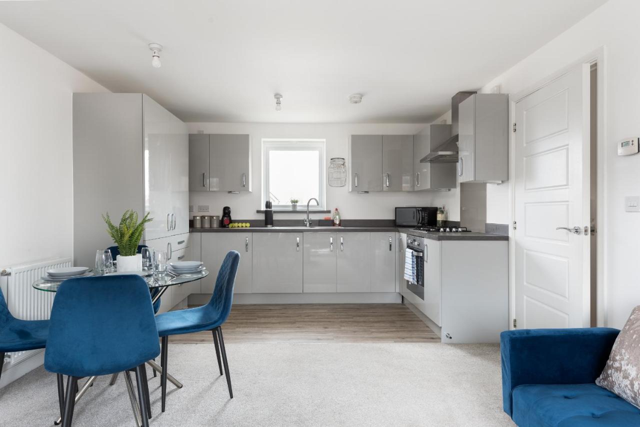 Two Bedroom Apartment - Milton Keynes By Aryas Properties Broughton  Extérieur photo